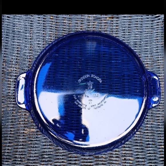 Anchor Hocking Cobalt blue deep dish pie plate with handles 9" - Picture 3 of 3